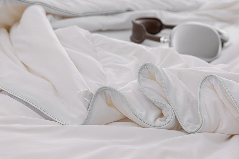 MLILY Super Cooling Duvet detail view