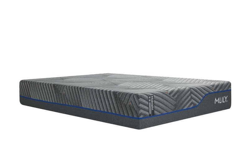 MLILY Midnight hybrid mattress three-quarter view