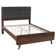 Robyn 5-piece Queen Bedroom Set Dark Walnut - detail 3