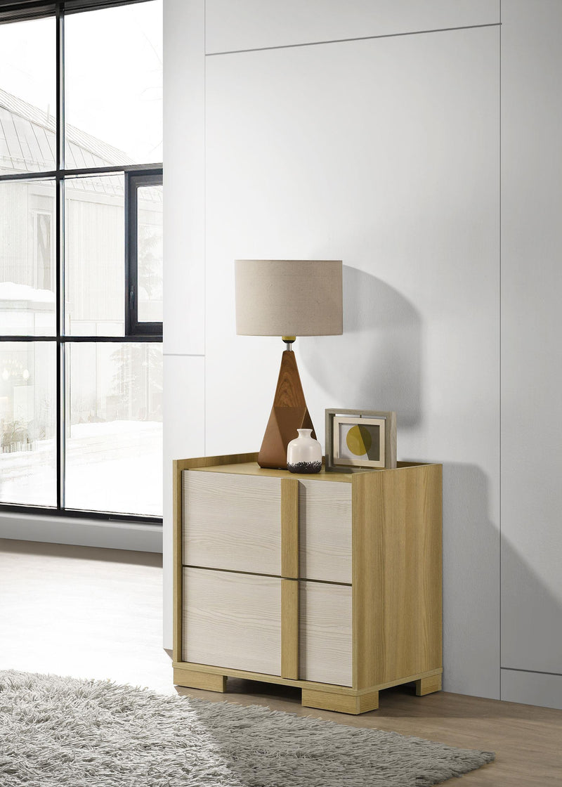 Hyland Bedroom Set_x000D_