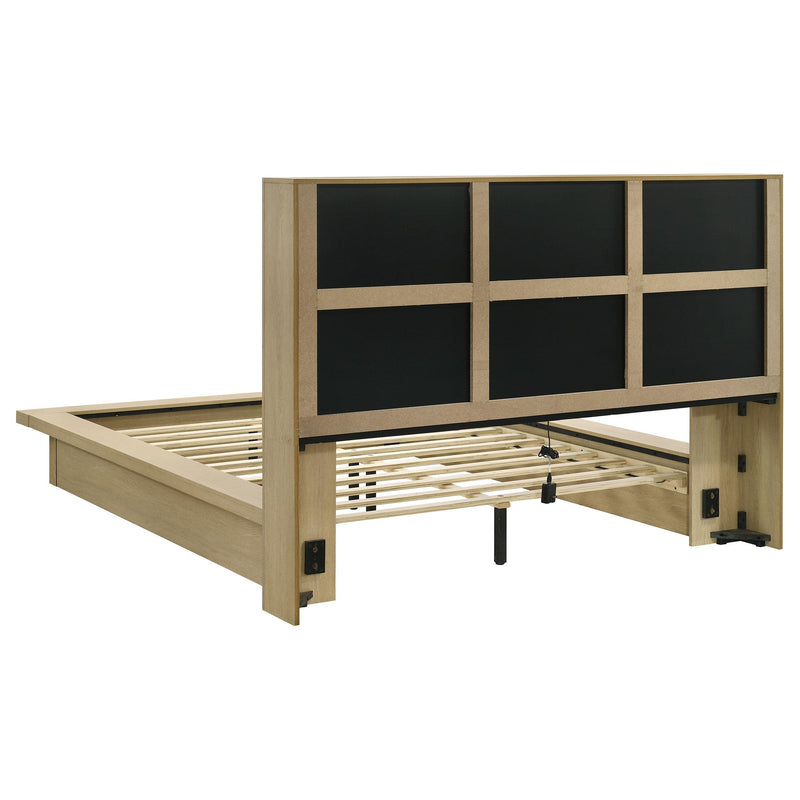 Hendricks 5-piece Queen Bedroom Set Light Oak - detail 4