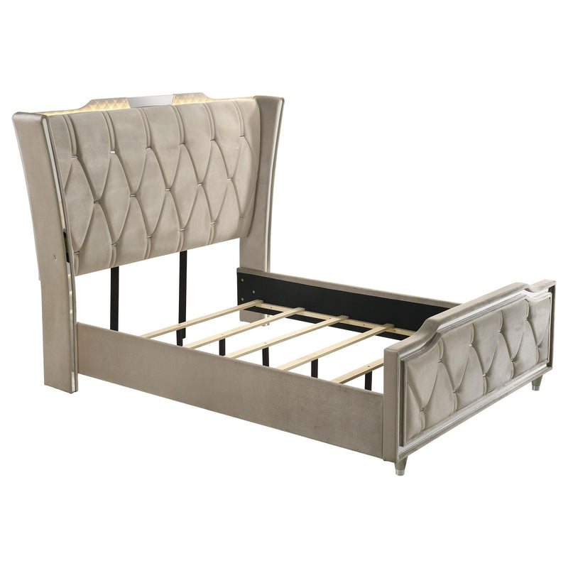 Lorient 5-piece Queen Bedroom Set Ivory and Camel - detail 3