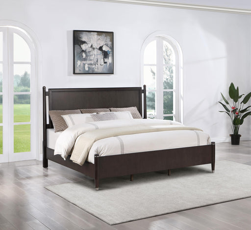 Emberlyn Wood Queen Poster Bed Brown - alternate view