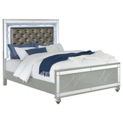 Gunnison Wood Queen LED Panel Bed Silver Metallic - detail 3
