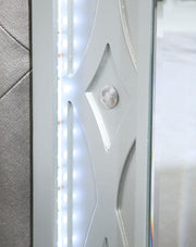 Gunnison Wood Queen LED Panel Bed Silver Metallic - detail 5