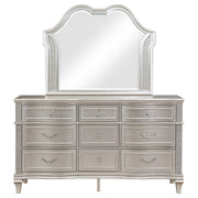 Evangeline 9-drawer Dresser with Mirror Silver Oak - detail 3