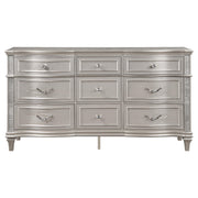 Evangeline 9-drawer Dresser Silver Oak - detail 3