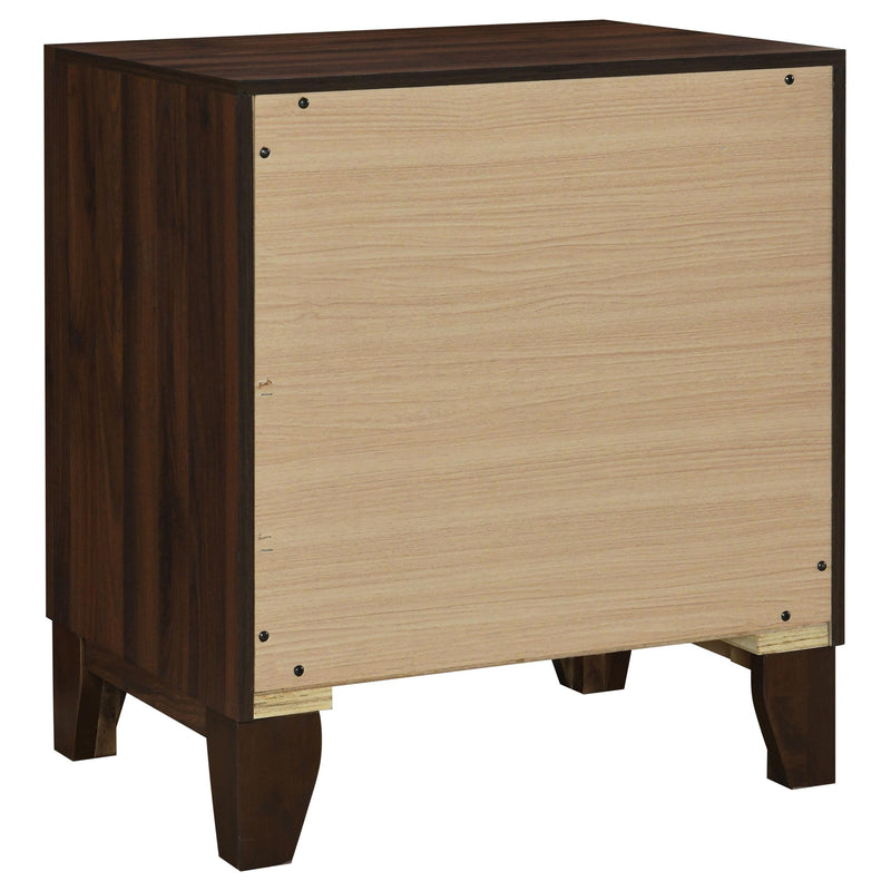 Welsley 5-piece Queen Bedroom Set Walnut - detail 6