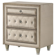 Antonella Upholstered 3-drawer Nightstand Ivory and Camel - detail 4