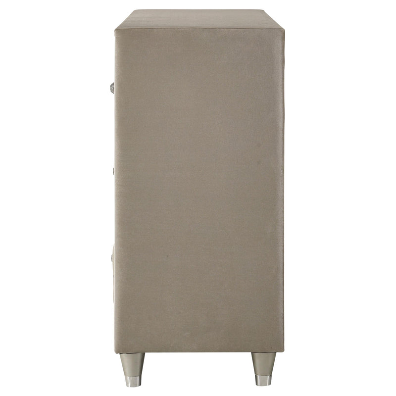 Antonella 7-drawer Upholstered Dresser Ivory and Camel - detail 5