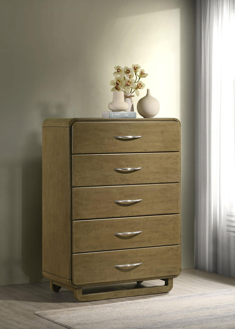 Amsbury Bedroom Set