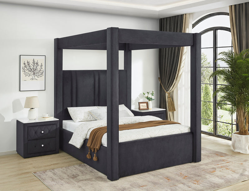 Crownmark Jayla Canopy Bed - Black