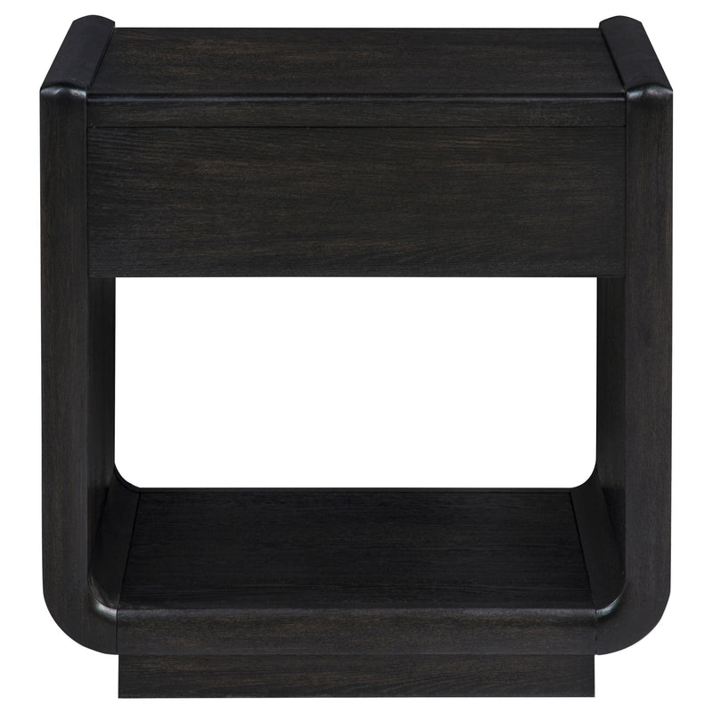 End & Side Tables G704638