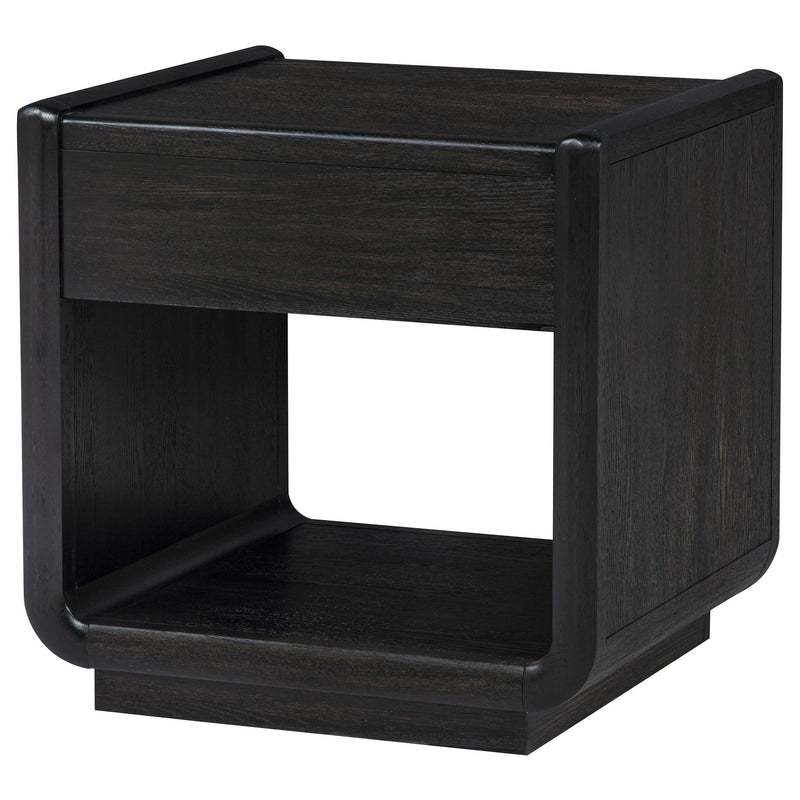 End & Side Tables G704638