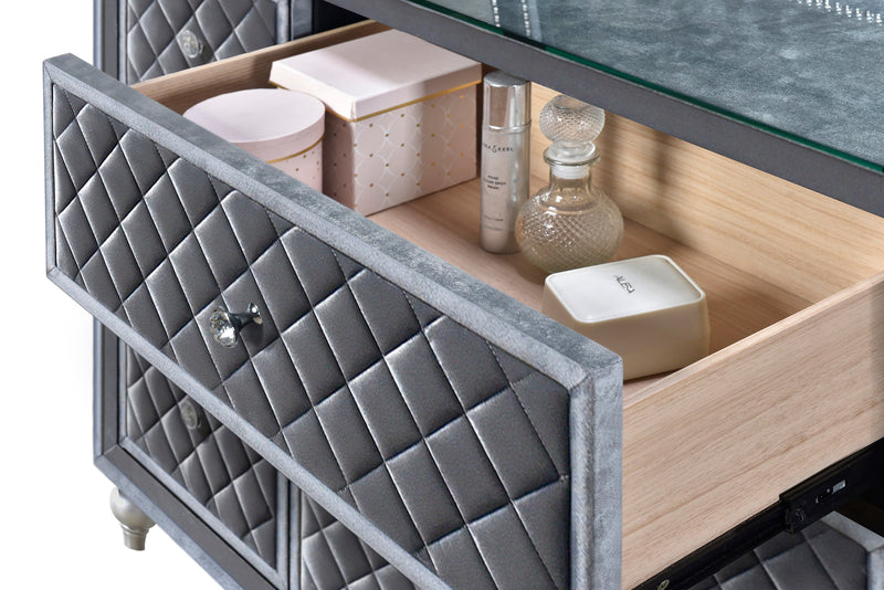 Crownmark Cameo Dresser