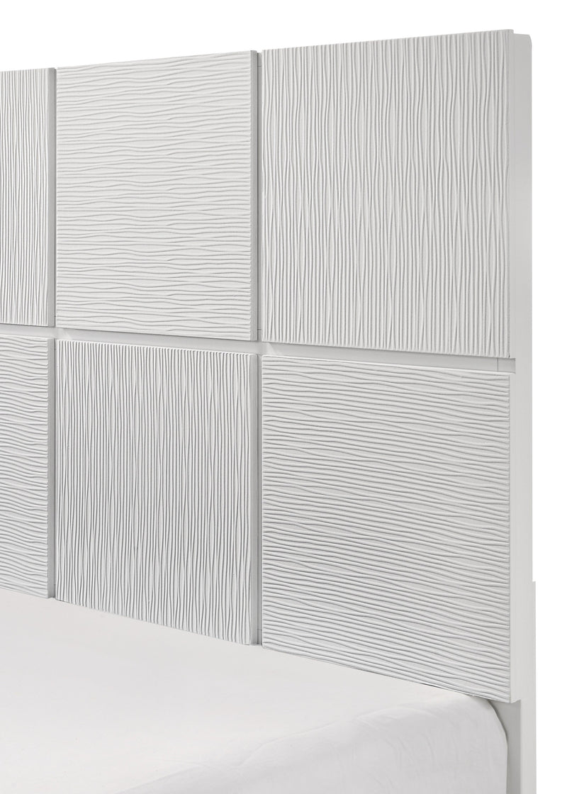 Crownmark Denker Bed - White
