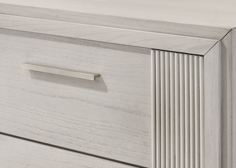 Crownmark Carlton Bedroom Set - White