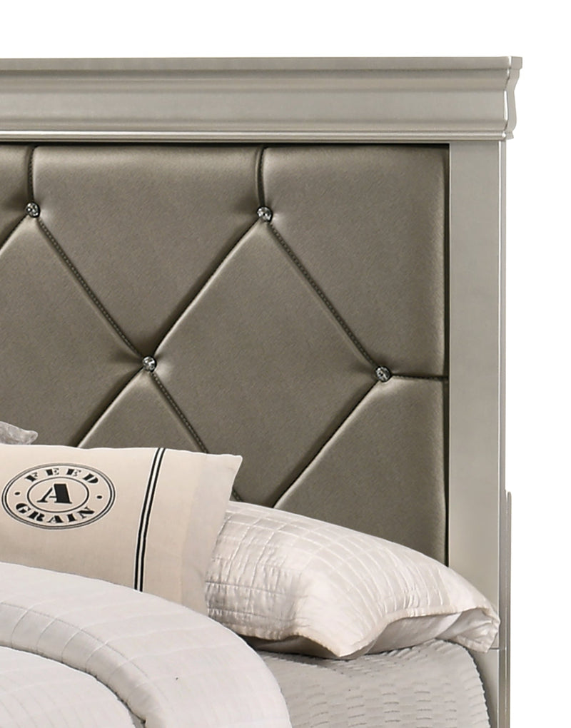 Crownmark Amalia Bedroom Set Queen Bed