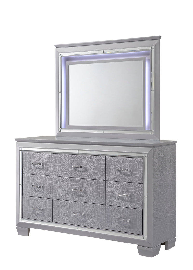 Crownmark Lillian Bedroom Set Dresser and Mirror