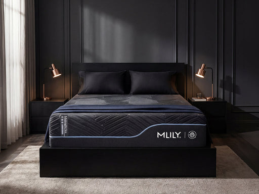MLILY Midnight ICE hybrid mattress in bedroom lifestyle setting